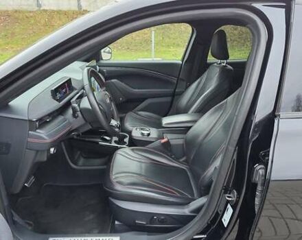 Чорний Форд Mustang Mach-E, об'ємом двигуна 0 л та пробігом 110 тис. км за 27500 $, фото 62 на Automoto.ua