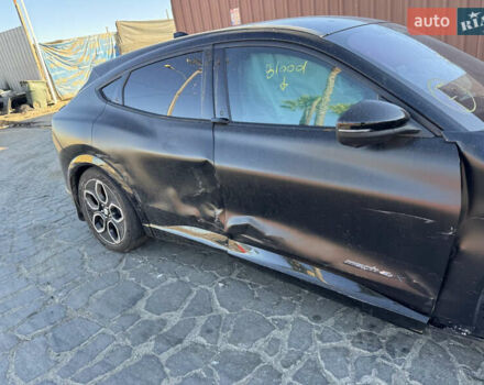 Черный Форд Mustang Mach-E, объемом двигателя 0 л и пробегом 33 тыс. км за 16000 $, фото 13 на Automoto.ua