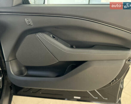 Черный Форд Mustang Mach-E, объемом двигателя 0 л и пробегом 49 тыс. км за 26600 $, фото 15 на Automoto.ua