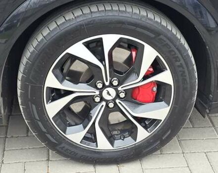 Чорний Форд Mustang Mach-E, об'ємом двигуна 0 л та пробігом 110 тис. км за 27500 $, фото 49 на Automoto.ua