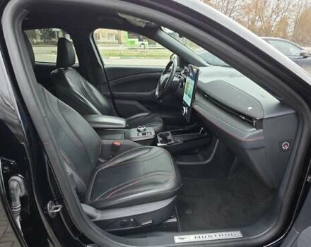 Чорний Форд Mustang Mach-E, об'ємом двигуна 0 л та пробігом 110 тис. км за 27500 $, фото 80 на Automoto.ua