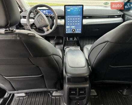 Черный Форд Mustang Mach-E, объемом двигателя 0 л и пробегом 44 тыс. км за 26500 $, фото 13 на Automoto.ua