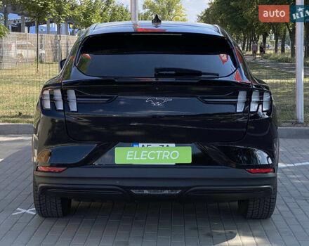 Форд Mustang Mach-E 2022 в Днепре (Днепропетровске) на Automoto.ua Черный Форд Mustang Mach-E, объемом двигателя 0 л и пробегом 38 тыс. км за 26999 $, фото 6 на Automoto.ua