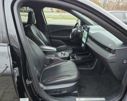 Чорний Форд Mustang Mach-E, об'ємом двигуна 0 л та пробігом 110 тис. км за 27500 $, фото 76 на Automoto.ua