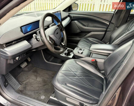 Чорний Форд Mustang Mach-E, об'ємом двигуна 0 л та пробігом 122 тис. км за 24900 $, фото 10 на Automoto.ua
