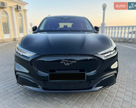 Черный Форд Mustang Mach-E, объемом двигателя 0 л и пробегом 49 тыс. км за 27999 $, фото 1 на Automoto.ua