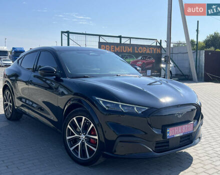 Черный Форд Mustang Mach-E, объемом двигателя 0 л и пробегом 128 тыс. км за 27469 $, фото 3 на Automoto.ua
