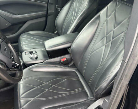 Черный Форд Mustang Mach-E, объемом двигателя 0 л и пробегом 130 тыс. км за 19300 $, фото 18 на Automoto.ua