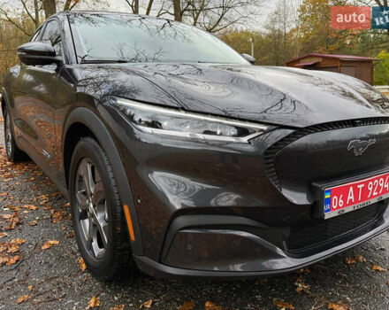 Чорний Форд Mustang Mach-E, об'ємом двигуна 0 л та пробігом 122 тис. км за 24900 $, фото 1 на Automoto.ua