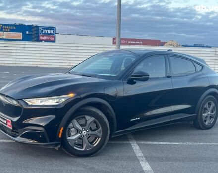 Черный Форд Mustang Mach-E, объемом двигателя 0 л и пробегом 26 тыс. км за 27590 $, фото 6 на Automoto.ua