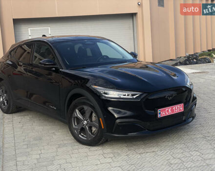 Чорний Форд Mustang Mach-E, об'ємом двигуна 0 л та пробігом 14 тис. км за 24000 $, фото 2 на Automoto.ua