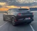 Черный Форд Mustang Mach-E, объемом двигателя 0 л и пробегом 26 тыс. км за 27590 $, фото 9 на Automoto.ua