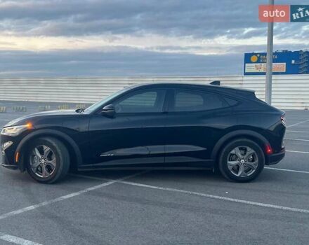 Черный Форд Mustang Mach-E, объемом двигателя 0 л и пробегом 26 тыс. км за 27590 $, фото 6 на Automoto.ua