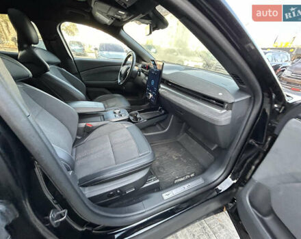 Черный Форд Mustang Mach-E, объемом двигателя 0 л и пробегом 15 тыс. км за 37000 $, фото 29 на Automoto.ua