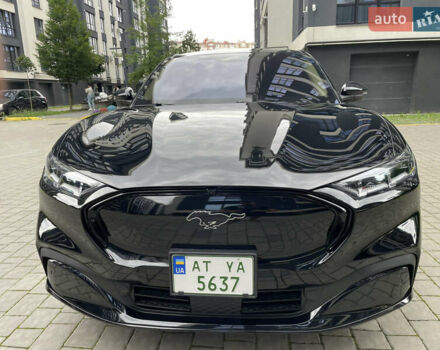Черный Форд Mustang Mach-E, объемом двигателя 0 л и пробегом 17 тыс. км за 29999 $, фото 2 на Automoto.ua