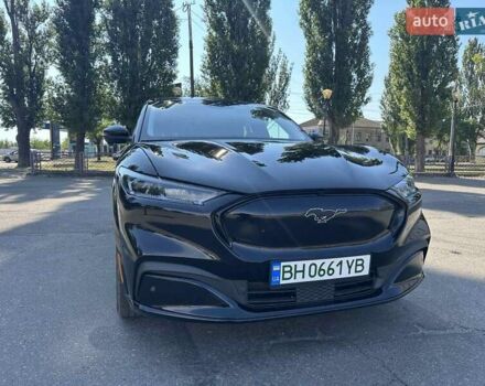 Черный Форд Mustang Mach-E, объемом двигателя 0 л и пробегом 17 тыс. км за 32500 $, фото 2 на Automoto.ua