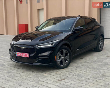 Чорний Форд Mustang Mach-E, об'ємом двигуна 0 л та пробігом 14 тис. км за 24000 $, фото 10 на Automoto.ua