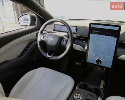 Чорний Форд Mustang Mach-E, об'ємом двигуна 0 л та пробігом 31 тис. км за 31000 $, фото 12 на Automoto.ua