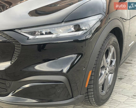 Чорний Форд Mustang Mach-E, об'ємом двигуна 0 л та пробігом 14 тис. км за 24000 $, фото 16 на Automoto.ua