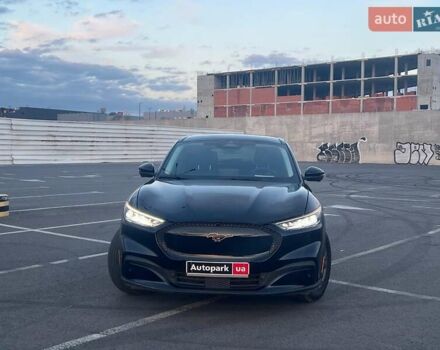 Черный Форд Mustang Mach-E, объемом двигателя 0 л и пробегом 26 тыс. км за 27590 $, фото 5 на Automoto.ua