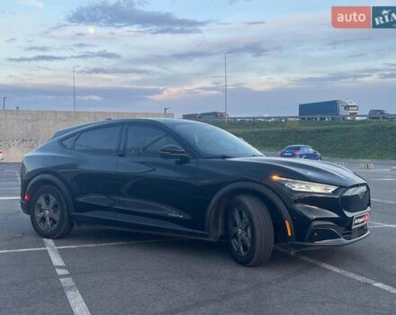 Черный Форд Mustang Mach-E, объемом двигателя 0 л и пробегом 26 тыс. км за 27590 $, фото 14 на Automoto.ua