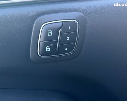 Черный Форд Mustang Mach-E, объемом двигателя 0 л и пробегом 26 тыс. км за 27590 $, фото 19 на Automoto.ua