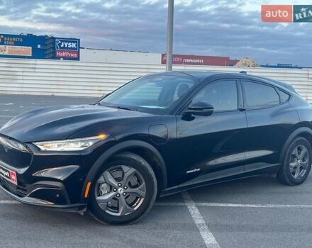 Черный Форд Mustang Mach-E, объемом двигателя 0 л и пробегом 26 тыс. км за 27590 $, фото 7 на Automoto.ua