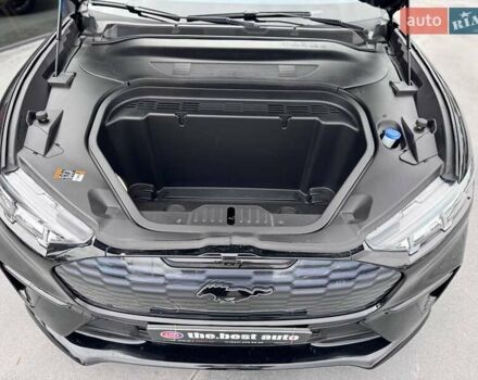 Форд Mustang Mach-E 2023 в Ровно на Automoto.ua Черный Форд Mustang Mach-E, объемом двигателя 0 л и пробегом 11 тыс. км за 36000 $, фото 67 на Automoto.ua