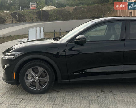 Чорний Форд Mustang Mach-E, об'ємом двигуна 0 л та пробігом 14 тис. км за 24000 $, фото 22 на Automoto.ua