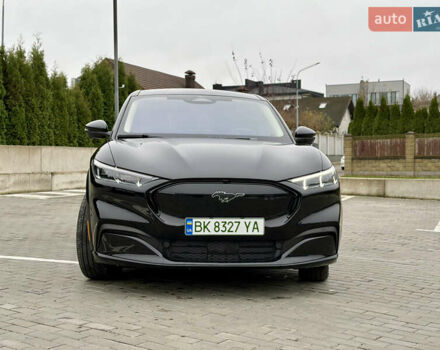 Черный Форд Mustang Mach-E, объемом двигателя 0 л и пробегом 10 тыс. км за 26999 $, фото 2 на Automoto.ua