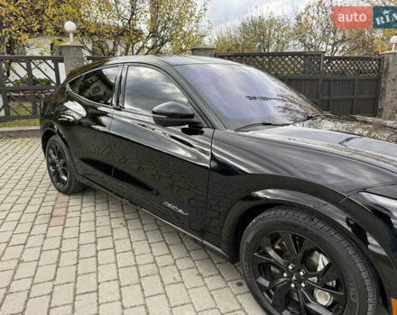 Чорний Форд Mustang Mach-E, об'ємом двигуна 0 л та пробігом 21 тис. км за 29500 $, фото 5 на Automoto.ua