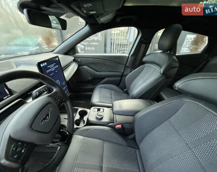 Черный Форд Mustang Mach-E, объемом двигателя 0 л и пробегом 15 тыс. км за 37000 $, фото 19 на Automoto.ua