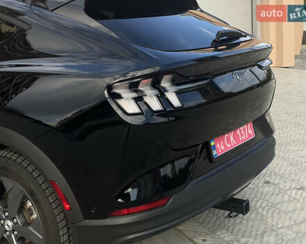 Чорний Форд Mustang Mach-E, об'ємом двигуна 0 л та пробігом 14 тис. км за 24000 $, фото 6 на Automoto.ua