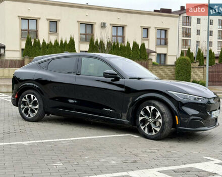 Черный Форд Mustang Mach-E, объемом двигателя 0 л и пробегом 10 тыс. км за 26999 $, фото 5 на Automoto.ua