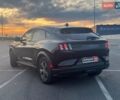 Черный Форд Mustang Mach-E, объемом двигателя 0 л и пробегом 26 тыс. км за 27590 $, фото 9 на Automoto.ua