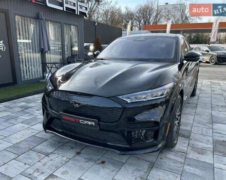 Черный Форд Mustang Mach-E, объемом двигателя 0 л и пробегом 15 тыс. км за 37000 $, фото 5 на Automoto.ua