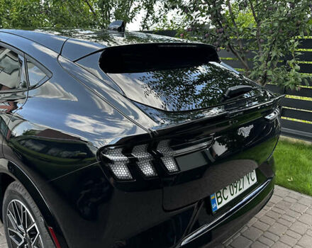 Черный Форд Mustang Mach-E, объемом двигателя 0 л и пробегом 21 тыс. км за 35000 $, фото 1 на Automoto.ua