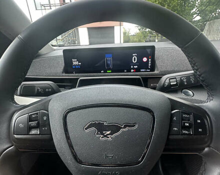 Черный Форд Mustang Mach-E, объемом двигателя 0 л и пробегом 21 тыс. км за 35000 $, фото 3 на Automoto.ua