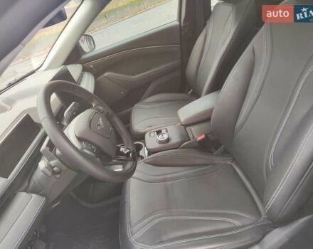 Чорний Форд Mustang Mach-E, об'ємом двигуна 0 л та пробігом 6 тис. км за 32500 $, фото 7 на Automoto.ua