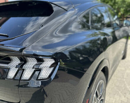 Черный Форд Mustang Mach-E, объемом двигателя 0 л и пробегом 21 тыс. км за 35000 $, фото 16 на Automoto.ua
