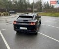 Черный Форд Mustang Mach-E, объемом двигателя 0 л и пробегом 22 тыс. км за 26999 $, фото 5 на Automoto.ua