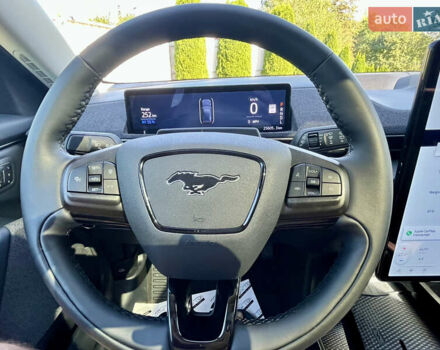 Черный Форд Mustang Mach-E, объемом двигателя 0 л и пробегом 24 тыс. км за 29900 $, фото 80 на Automoto.ua