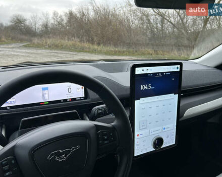 Чорний Форд Mustang Mach-E, об'ємом двигуна 0 л та пробігом 4 тис. км за 28800 $, фото 14 на Automoto.ua