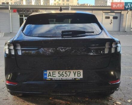 Чорний Форд Mustang Mach-E, об'ємом двигуна 0 л та пробігом 6 тис. км за 32500 $, фото 3 на Automoto.ua