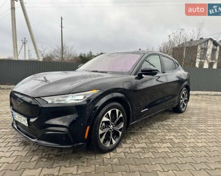 Чорний Форд Mustang Mach-E, об'ємом двигуна 0 л та пробігом 103 тис. км за 23850 $, фото 1 на Automoto.ua