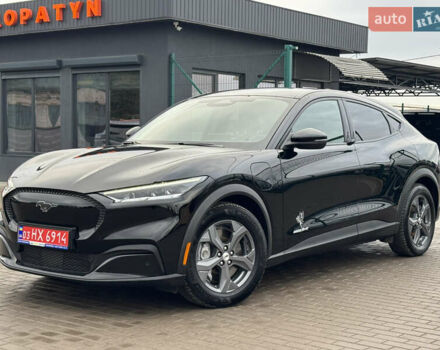 Черный Форд Mustang Mach-E, объемом двигателя 0 л и пробегом 148 тыс. км за 21874 $, фото 1 на Automoto.ua