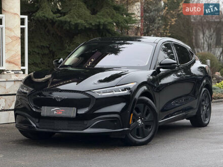 Черный Форд Mustang Mach-E, объемом двигателя 0 л и пробегом 98 тыс. км за 25900 $, фото 1 на Automoto.ua
