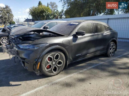 Черный Форд Mustang Mach-E, объемом двигателя 0 л и пробегом 33 тыс. км за 16000 $, фото 1 на Automoto.ua
