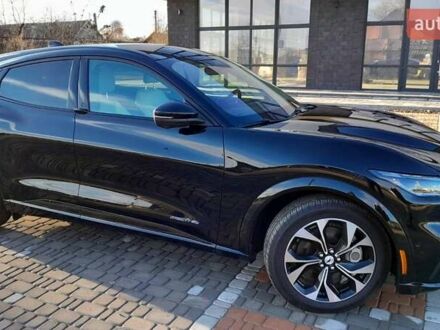 Форд Mustang Mach-E 2023 в Черновцах на Automoto.ua Черный Форд Mustang Mach-E, объемом двигателя 0 л и пробегом 25 тыс. км за 31500 $, фото 1 на Automoto.ua