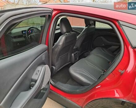 Красный Форд Mustang Mach-E, объемом двигателя 0 л и пробегом 145 тыс. км за 20900 $, фото 13 на Automoto.ua